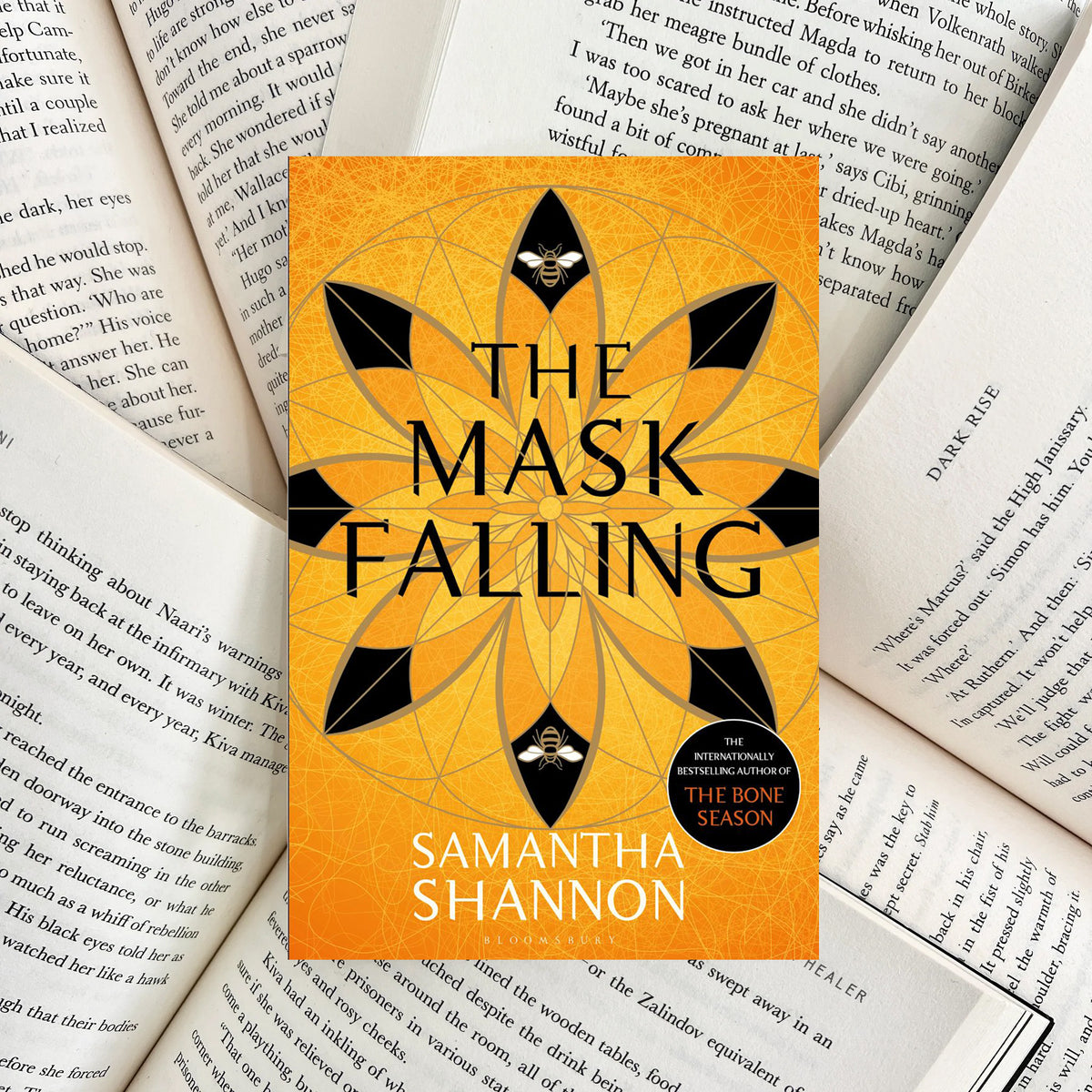 The Mask Falling By Samantha Shannon (SECOND-HAND)