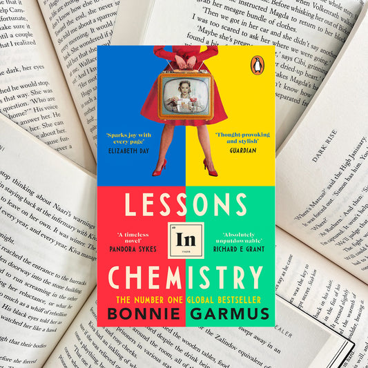 Lessons in Chemistry By Bonnie Garmus (SECOND-HAND)