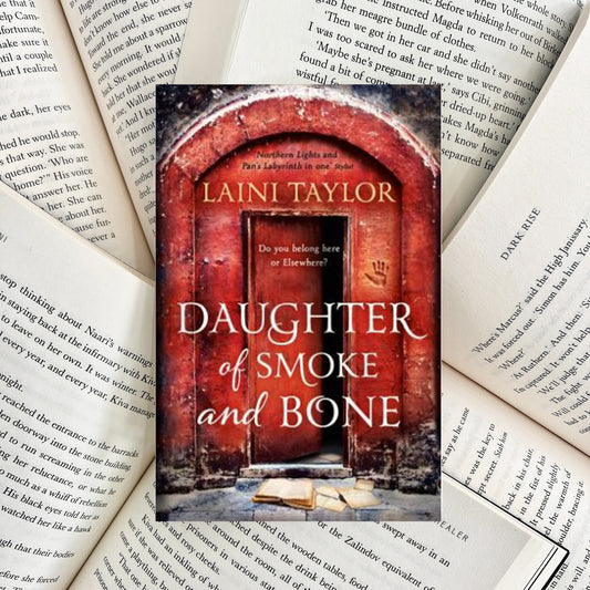Daughter Of Smoke & Bone By Laini Taylor (SECOND-HAND)