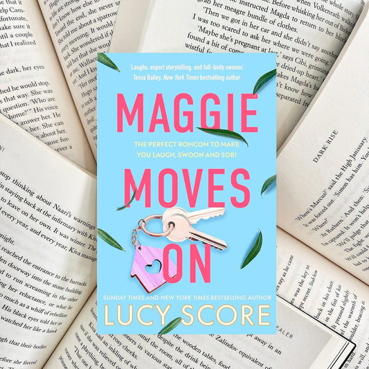 Maggie Moves On By Lucy Score (SECOND-HAND)