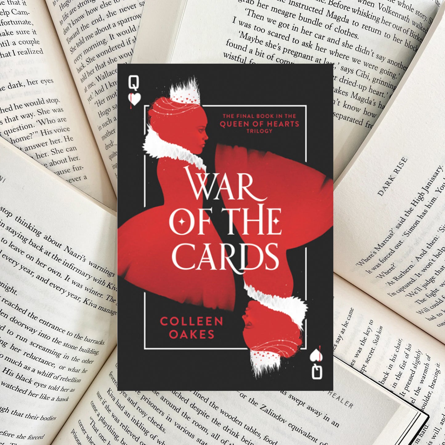 War of the Cards By Colleen Oakes HARDBACK (SECOND-HAND)