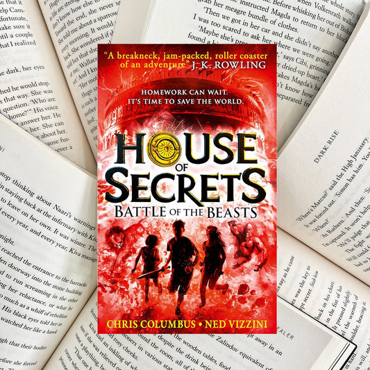 House of Secrets - Battle of the Beasts By Chris Columbus (SECOND-HAND)