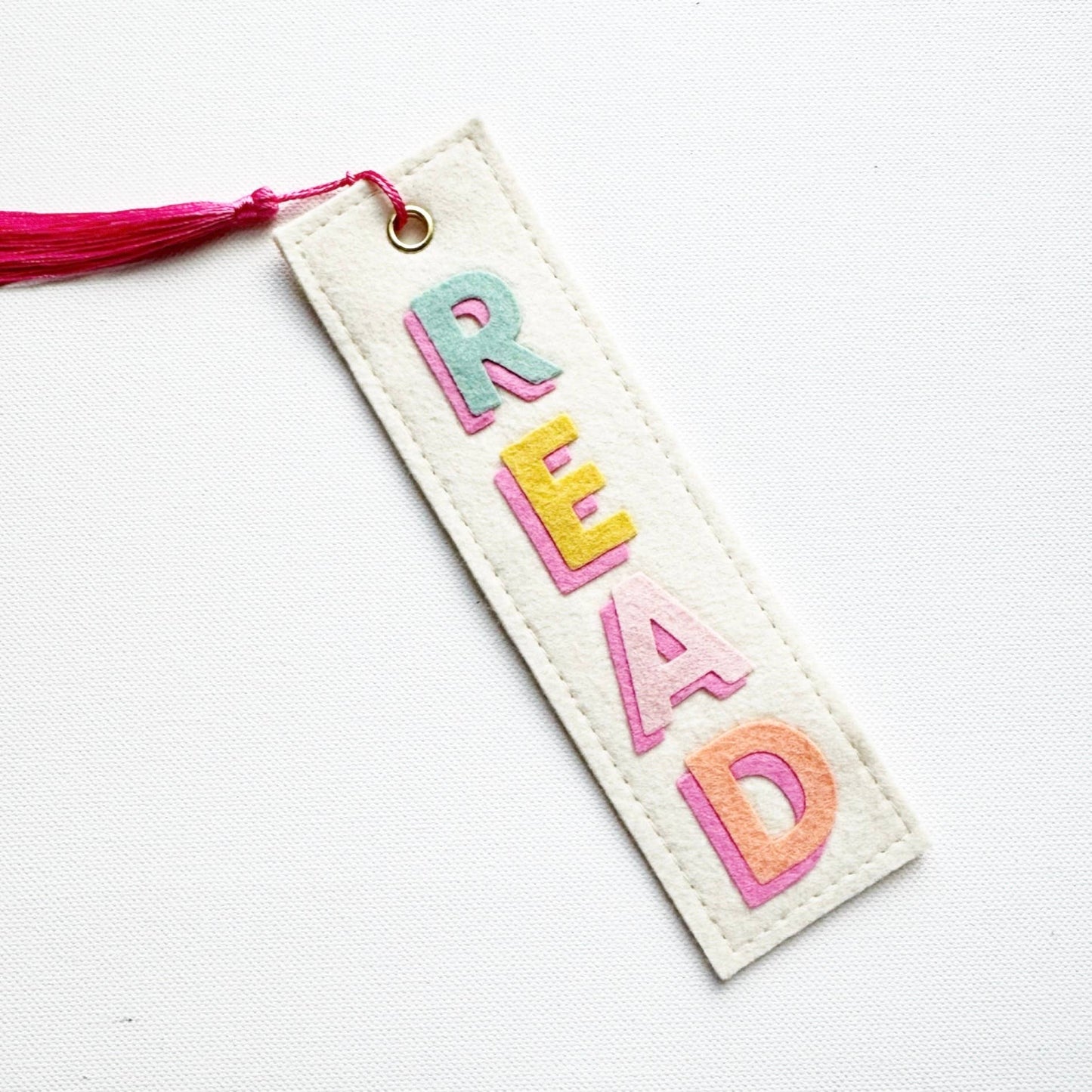 READ Bookmark Pink